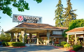 Red Lion Hotel in Bellevue