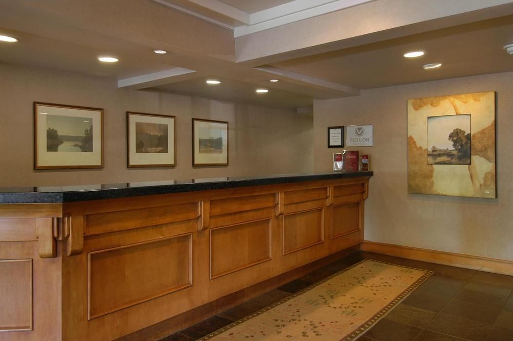 Red Lion Hotel Bellevue Interior photo