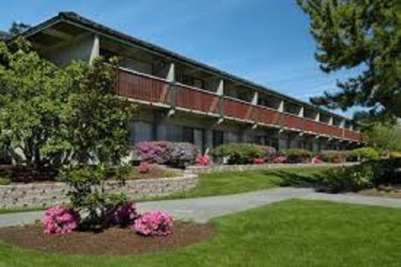 Red Lion Hotel Bellevue Exterior photo